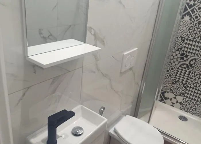 بيت ضيافة Terminal Traghetti 3*