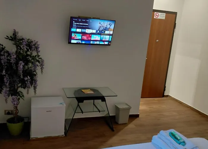 بيت ضيافة Terminal Traghetti